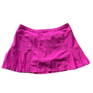 Athleta Warrior skirt tennis golf skirt built in shorts magenta pink size small